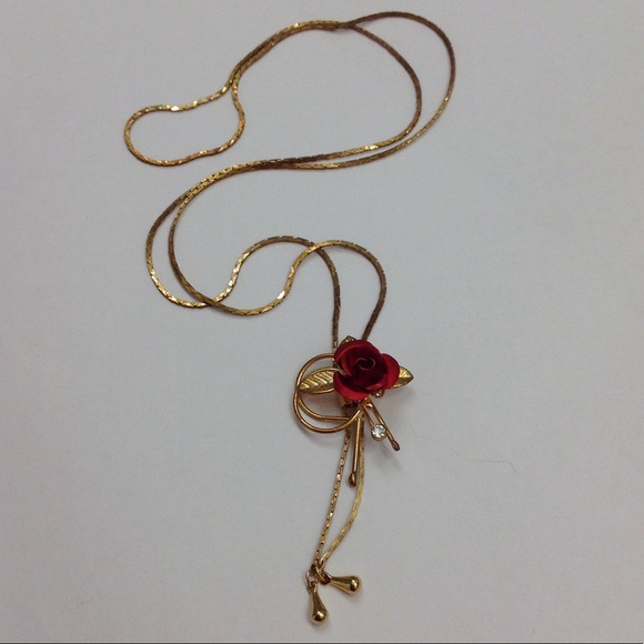 Vintage Jewelry - Bolo-Style Rose Necklace